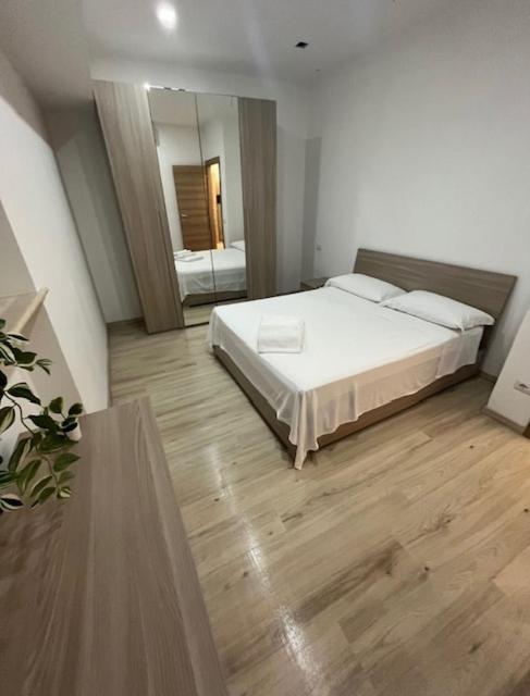Villa Milano Apt. N. 2 Ngoại thất bức ảnh
