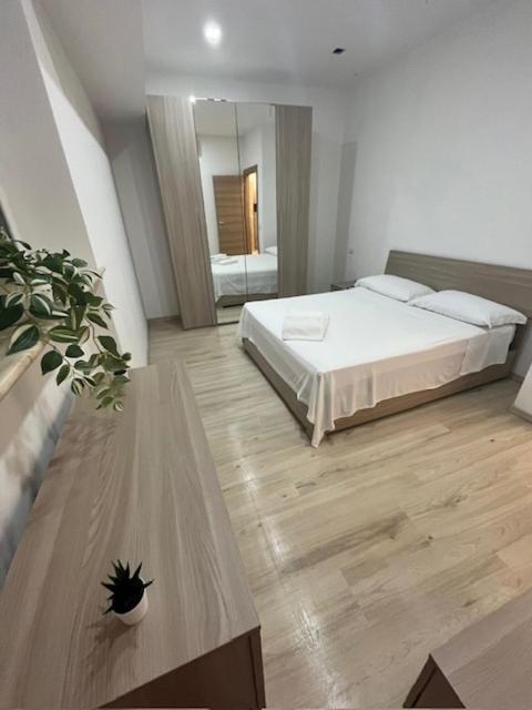 Villa Milano Apt. N. 2 Ngoại thất bức ảnh